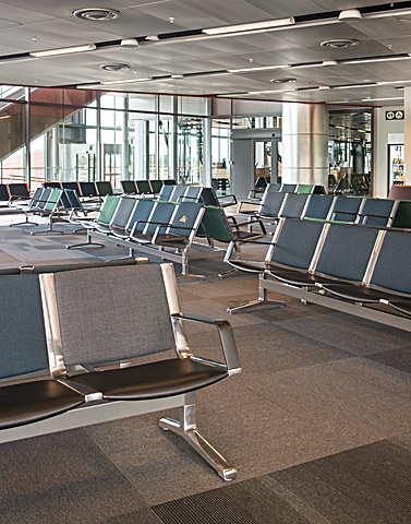 8000 BENCH 4L UPH, Terminal 5, Stockholm Arlanda Airport, Sweden