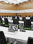 SAO PAULO SWIVEL CHAIR UPH LIGHT, SAN SIRO MEETING TABLE T-LEG TF RC 2, Ratssaal der Stadt Gtersloh, Deutschland