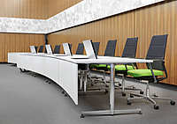 SAO PAULO SWIVEL CHAIR UPH LIGHT, SAN SIRO MEETING TABLE T-LEG TF RC 2, Ratssaal der Stadt Gtersloh, Deutschland