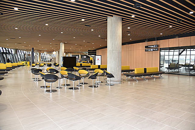 Terminal soft seating, Volpino, Lyon-Saint-Exupry Airport, France